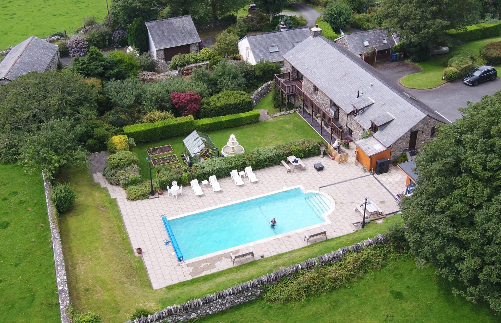 Dyffryn Ardudwy The Old Farmhouse B&B מראה חיצוני תמונה